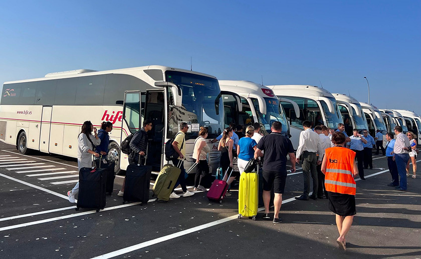 Alquila un bus
