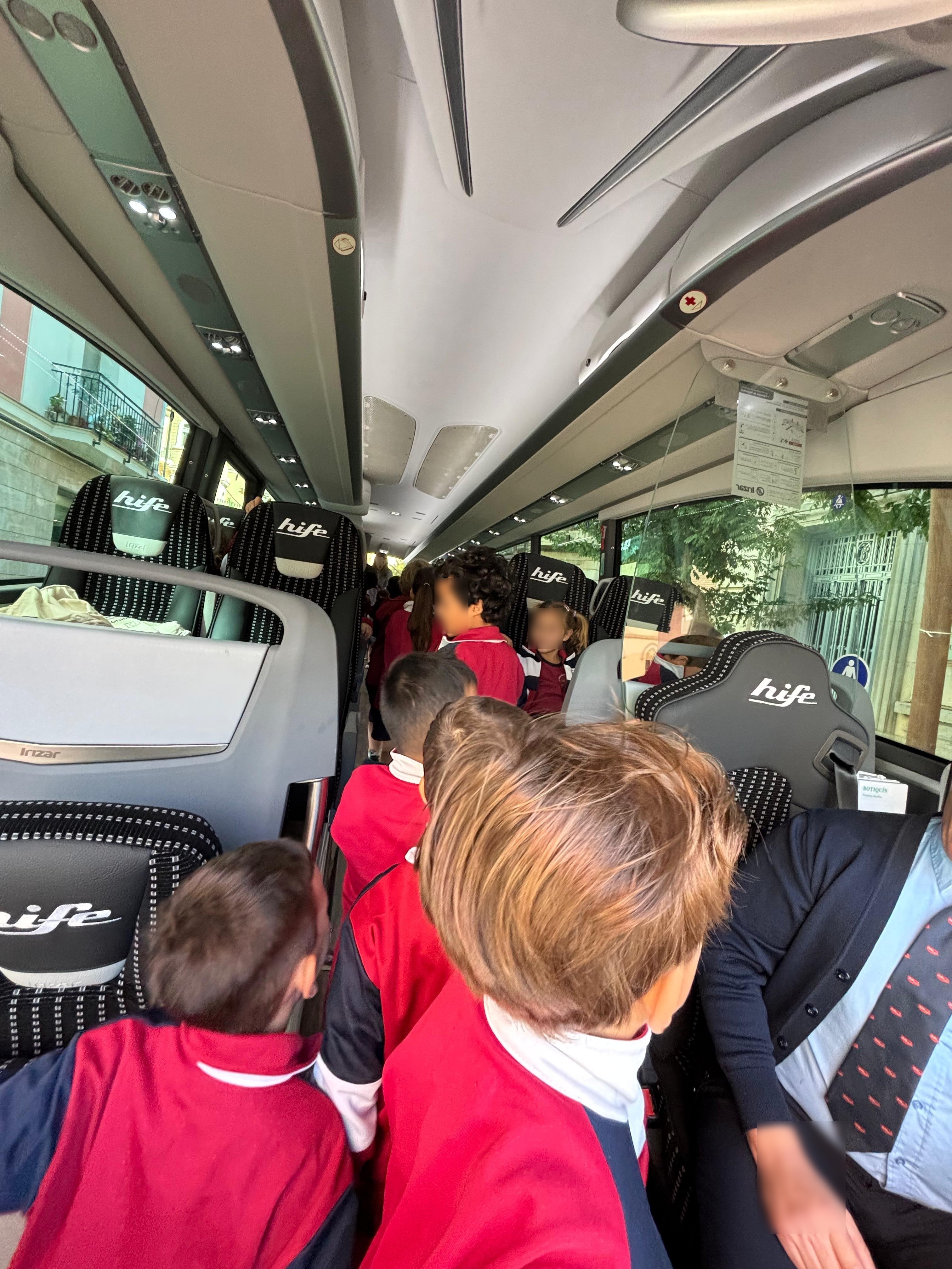 Alquiler de autobuses para colegios y universidades